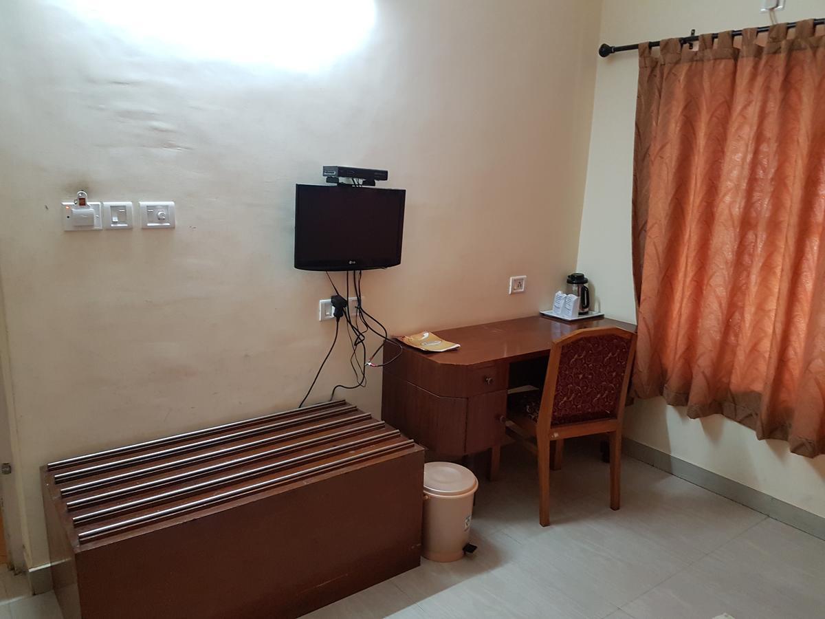 Hotel The Samrat 特里凡得琅 外观 照片